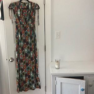 Envi Maxi Dress with V neck. Multi Color. Size S.